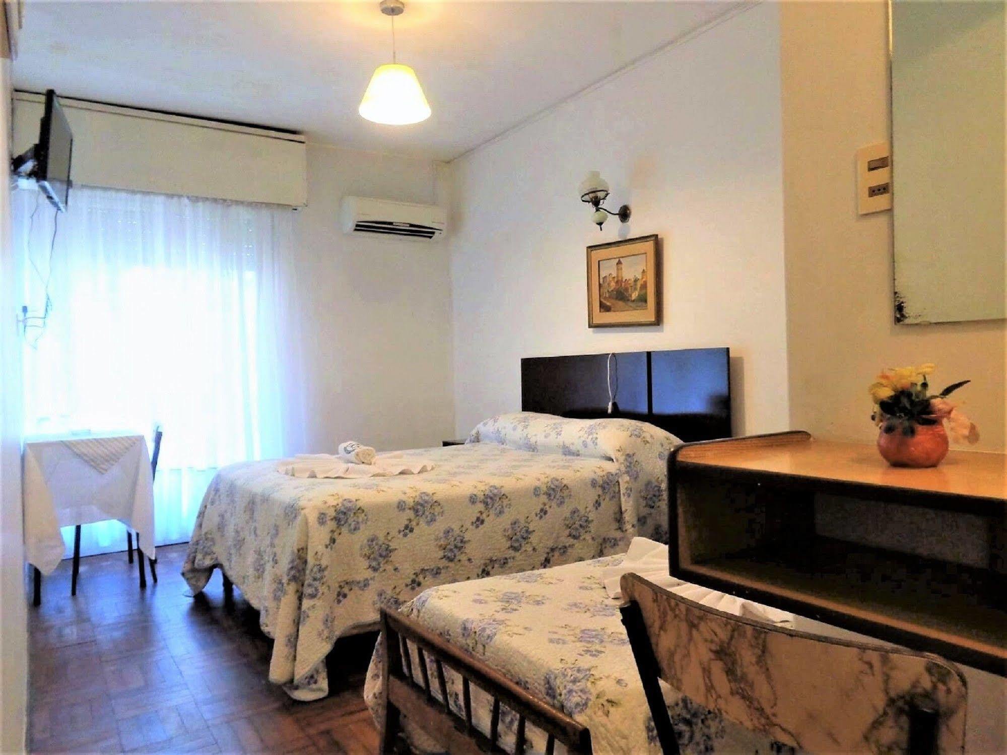 Hotel Richmond Montevideo Bagian luar foto